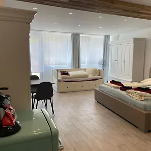 https://ferienwohnung-beutelsbacherstr-12-b.stuttgart-hotel.com